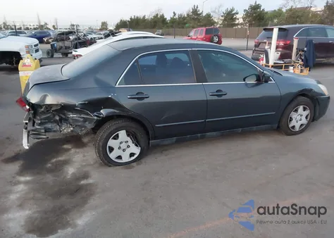 2005 Honda Accord 2.4 Lx z USA, uszkodzony, nr VIN JHMCM56415C006998